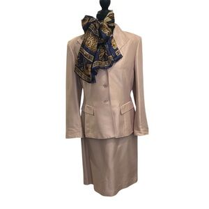Vintage 100% Silk Kasper Cream Suit. Size 10